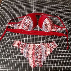 3 bikinis Shade & Shore Bikini